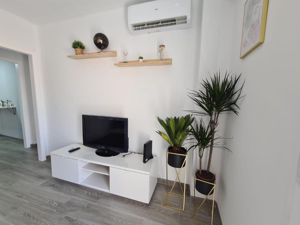 Colon Nerja Apartment Bagian luar foto